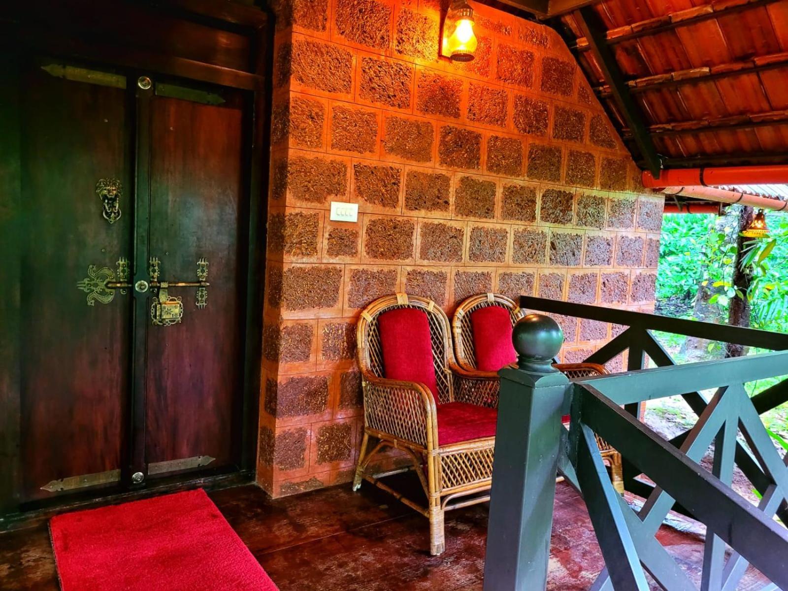Greens Tree House & Wood House Sultan Bathery Pokoj fotografie