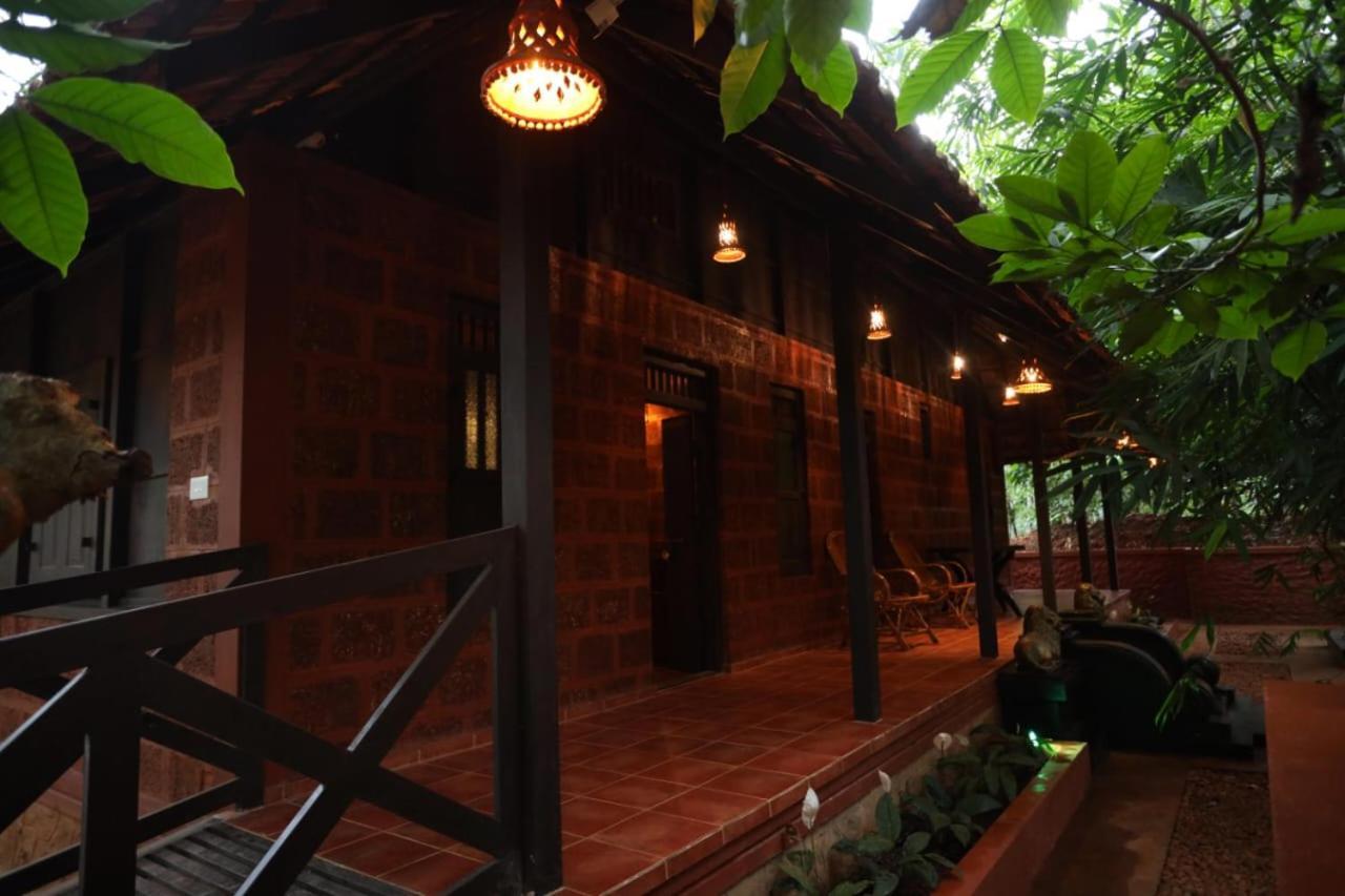 Greens Tree House & Wood House Sultan Bathery Exteriér fotografie